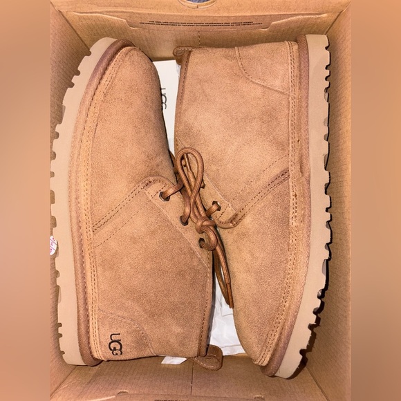BRAND NEW💘 UGG Neumel Boot WITH BOX *NEVER WORN* ⚡️ - Picture 3 of 3